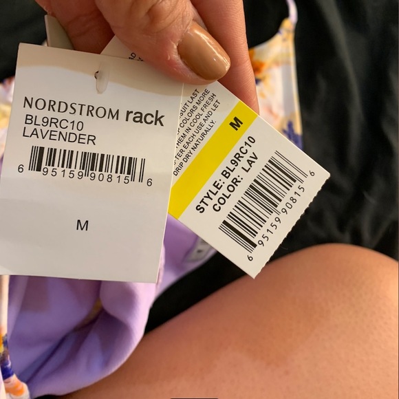 Bikini - Picture 4 of 4